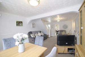 Lounge/Diner- click for photo gallery